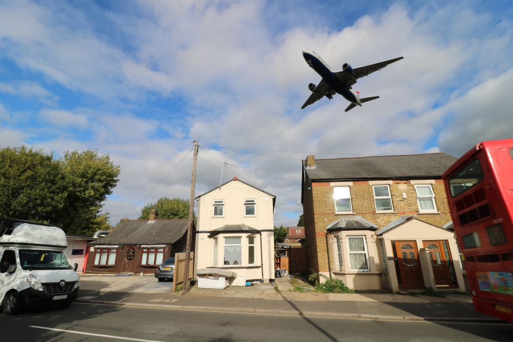 Sell a House Near an Airport or Flight Path - LDN Properties