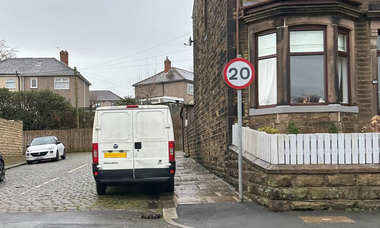 Sell terraced house at junction
