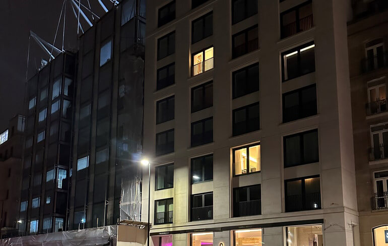 Sell flat with short lease remaining