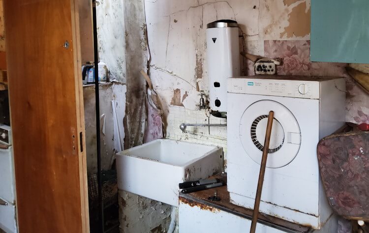 Sell house without kitchen