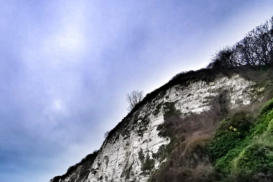 Selling house near a cliff