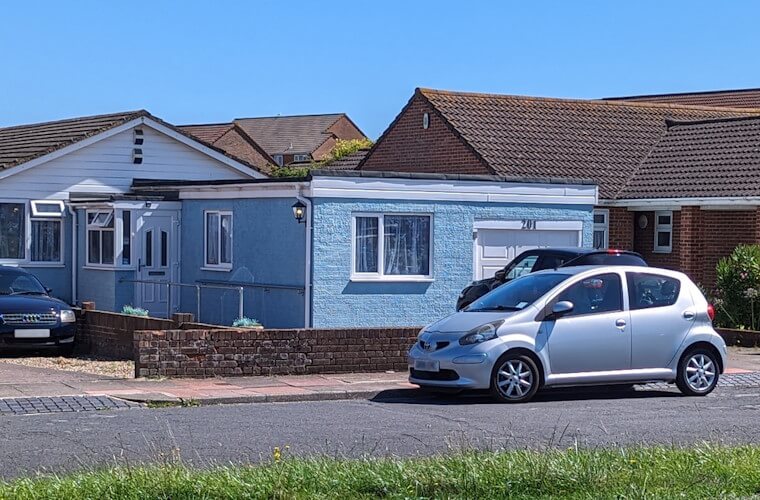Selling house with a flat roof