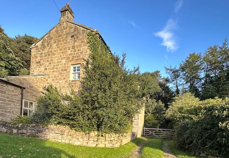 Selling a link detached house